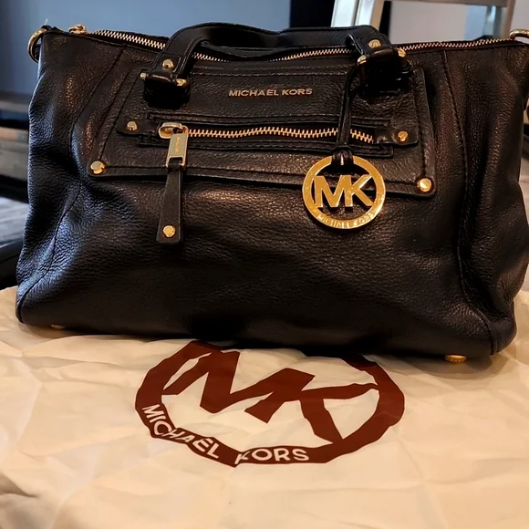 Michael Kors Handbag - Picture 1 of 3
